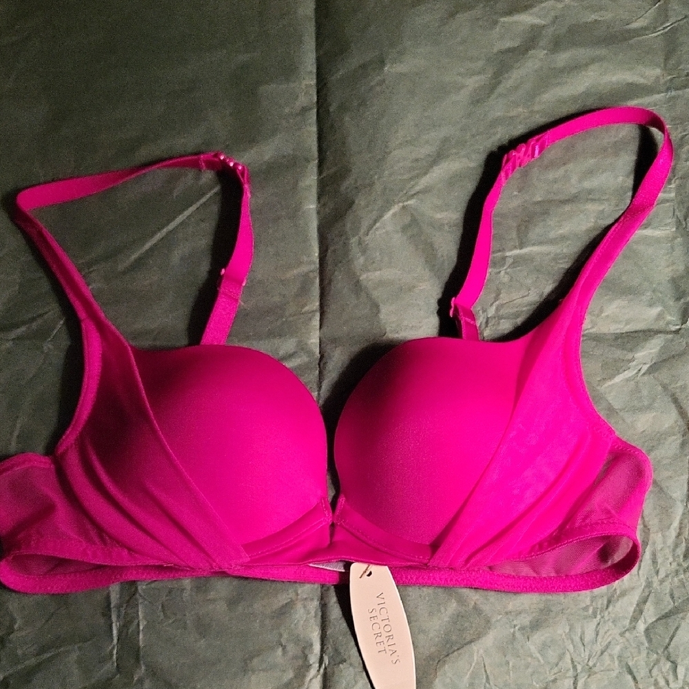 Victoria's Secret Fuchsia Bra